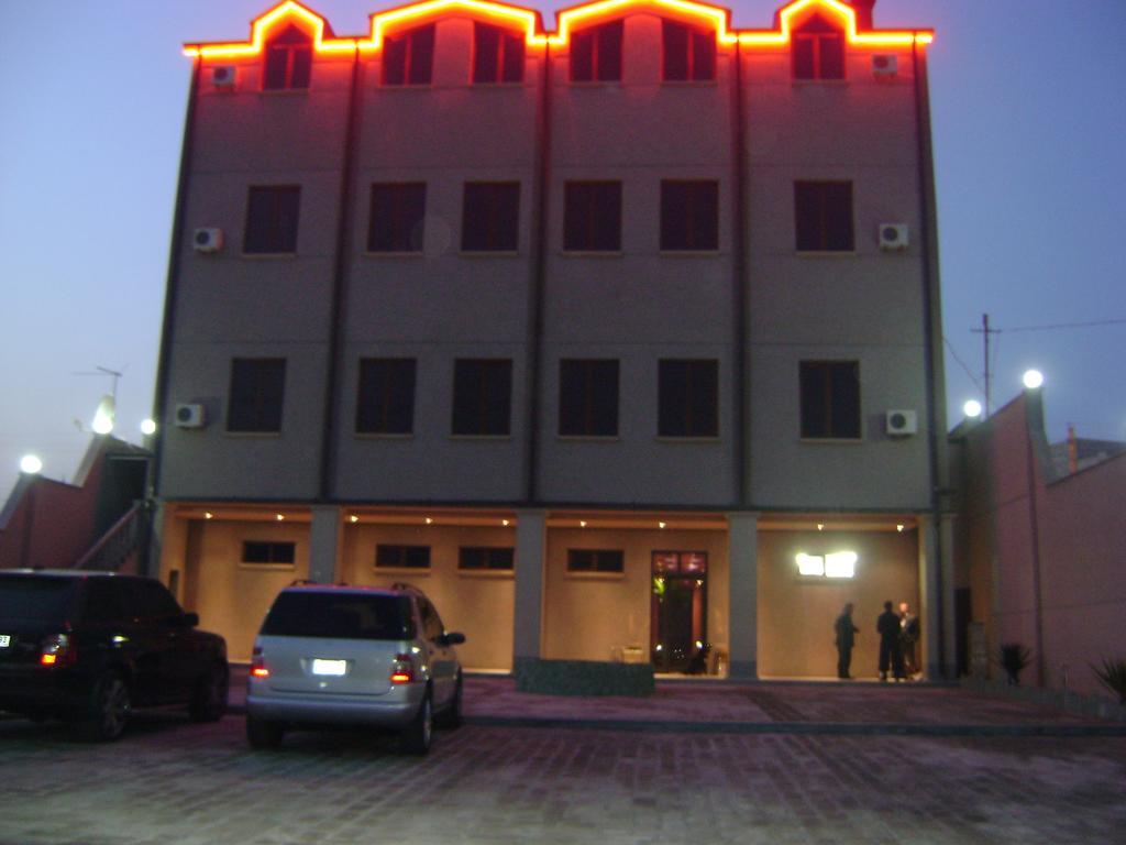 Sochi Plaza Hotel Yerevan Exterior foto