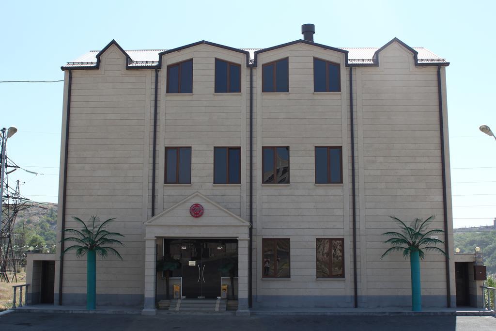 Sochi Plaza Hotel Yerevan Exterior foto
