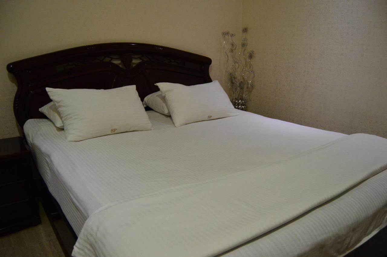 Sochi Plaza Hotel Yerevan Exterior foto