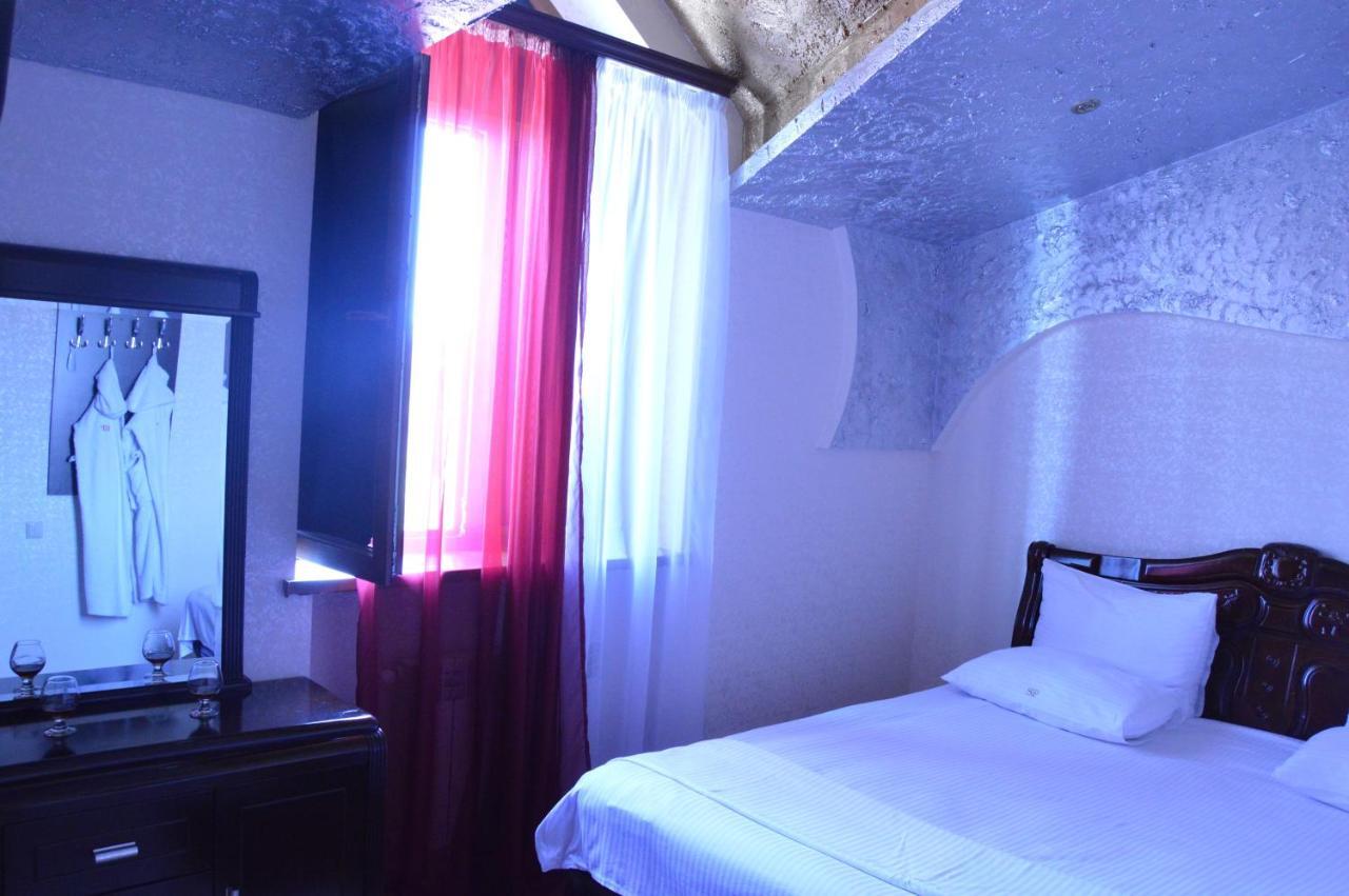 Sochi Plaza Hotel Yerevan Exterior foto
